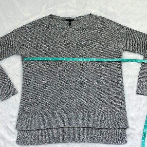 Like New Gray and White Marled Eileen Fisher Linen Cotton Blend V Neck Sweater - Picture 2 of 6
